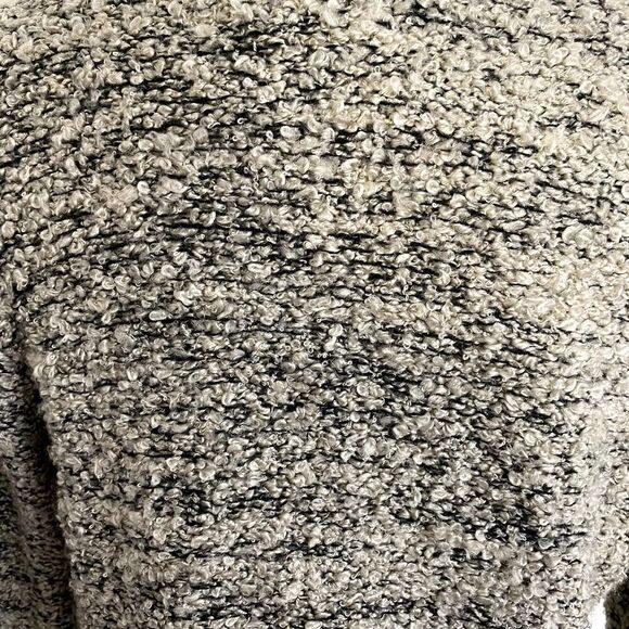 PINS & Needles Nubby Knit V Neck Sweater‎ In Grays Size M - Picture 6 of 8